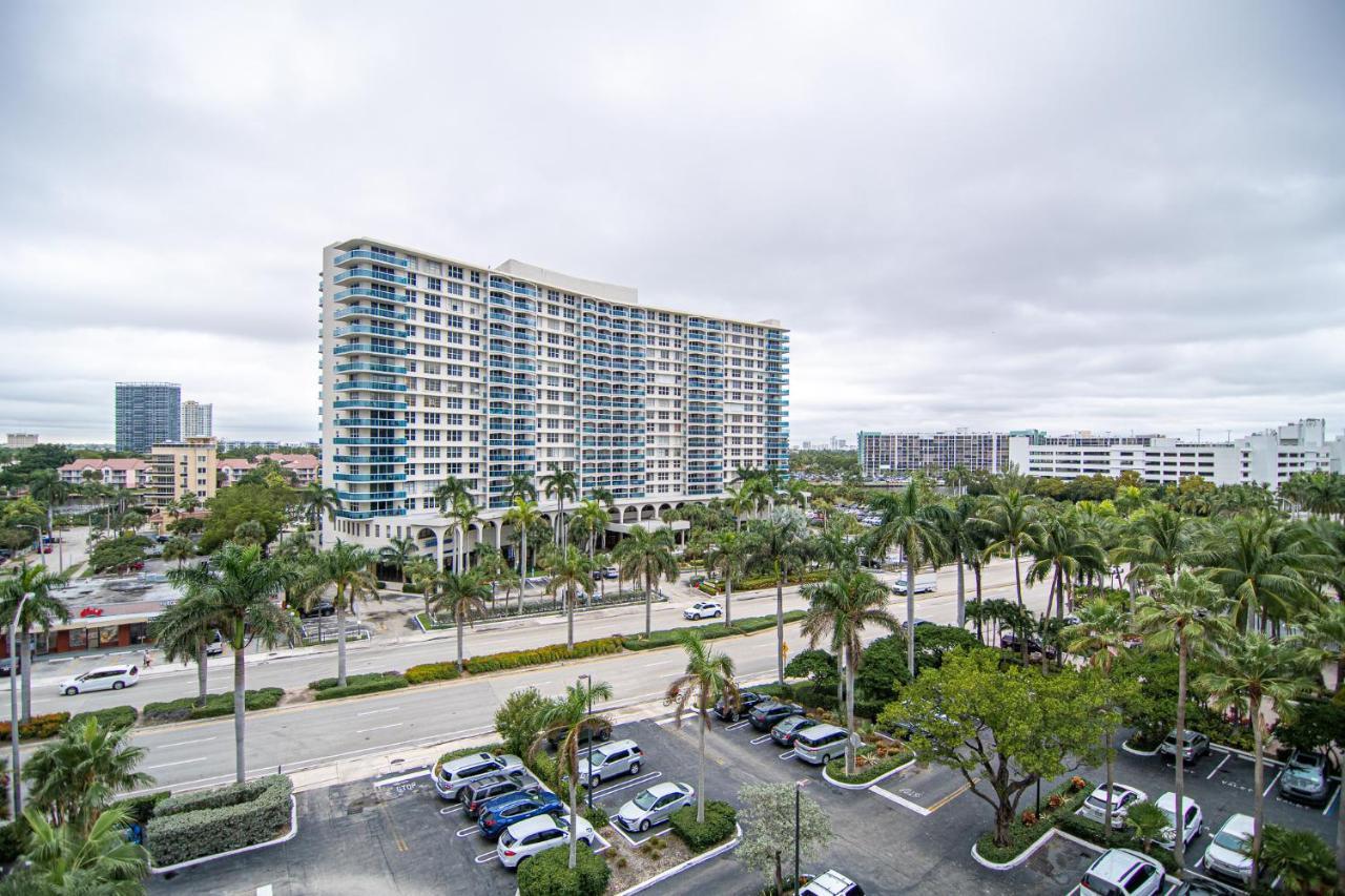 Stunning Beach Apartment By Miami Te Espera - Hollywood 7W Exterior photo